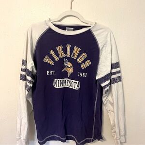 Minnesota Vikings Youth XL or Womens M Purple and White Jersey Cut Long Sleeve